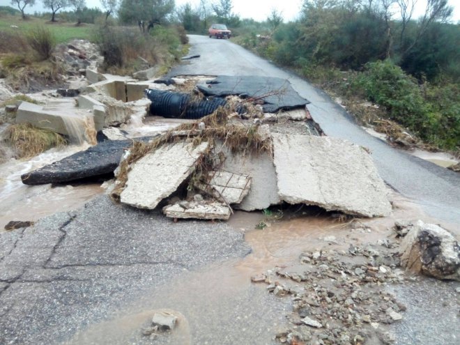 Casalduni. Il comune e' ancora isolato a tre giorni dall'alluvione