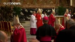 Cardinale Law: polemica sui funerali in Vaticano