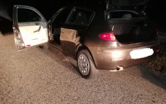 Auto abbandonata dai ladri