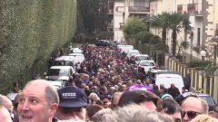 Coverciano, in migliaia per la camera ardente di Astori