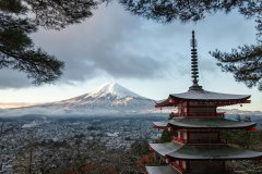 Giappone - Fujinomiya, Shizuoka, Japan  Tempio Della Pagoda Rossa e Grigia