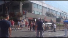 Napoli. Protesta dei cittadini per insediamento rom  (ex mercato ortofrutticolo)