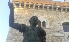 Statua Traiano 