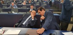 Europarlamento di Strasburgo. Aldo Patriciello con Silvio Berlusconi