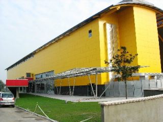 Il multisala Gaveli in cotnrada Piano Cappelle